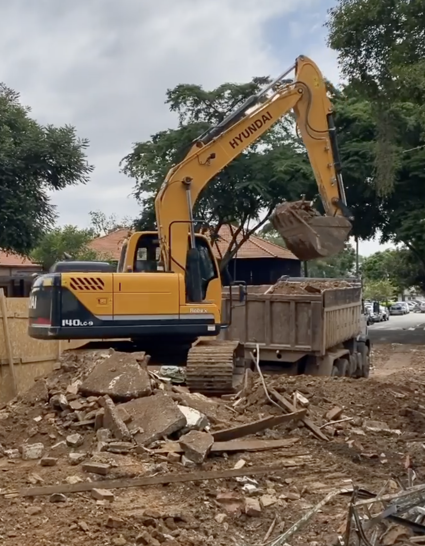 Equipe SOS Demolidora em treinamento de seguranca